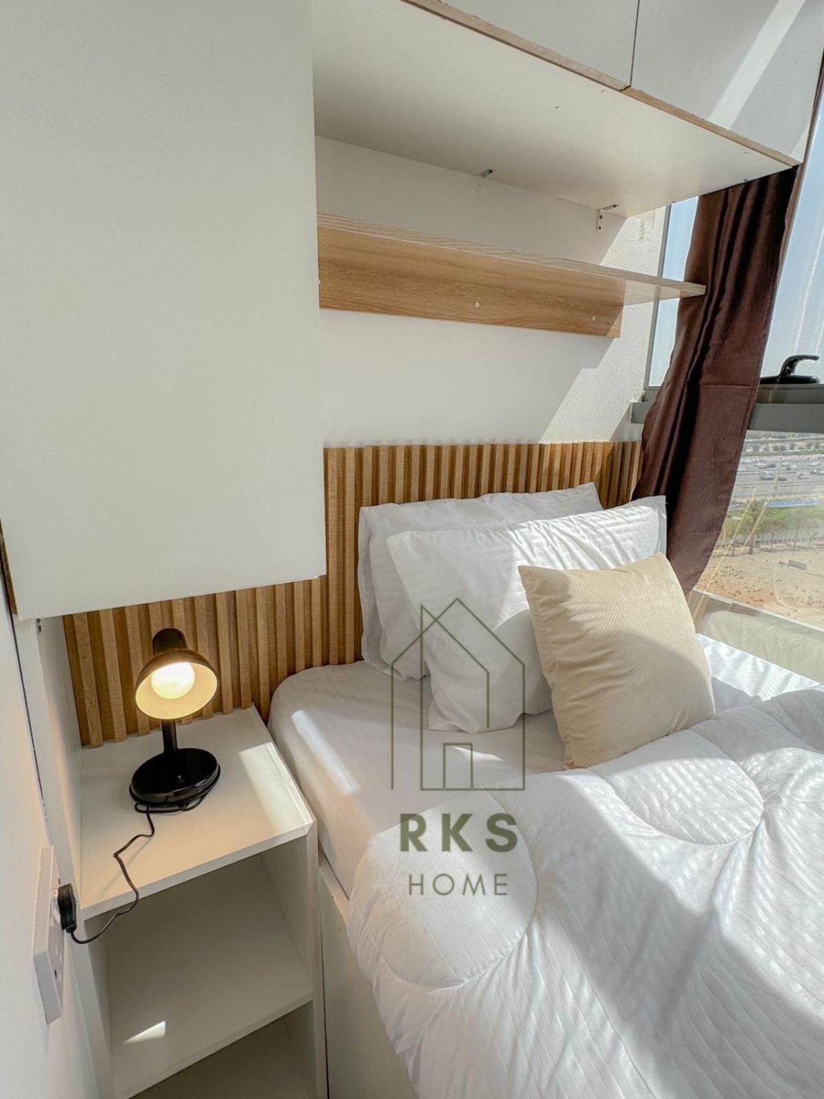 With Private Near Downtown Business Bay Accommodatie bij particulieren Dubai
