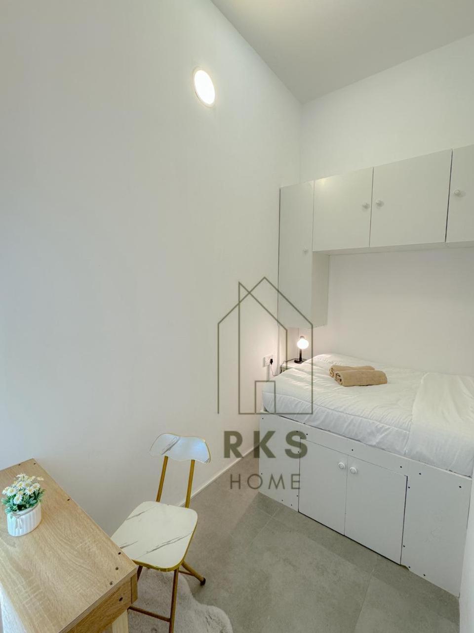 With Private Near Downtown Business Bay Accommodatie bij particulieren *