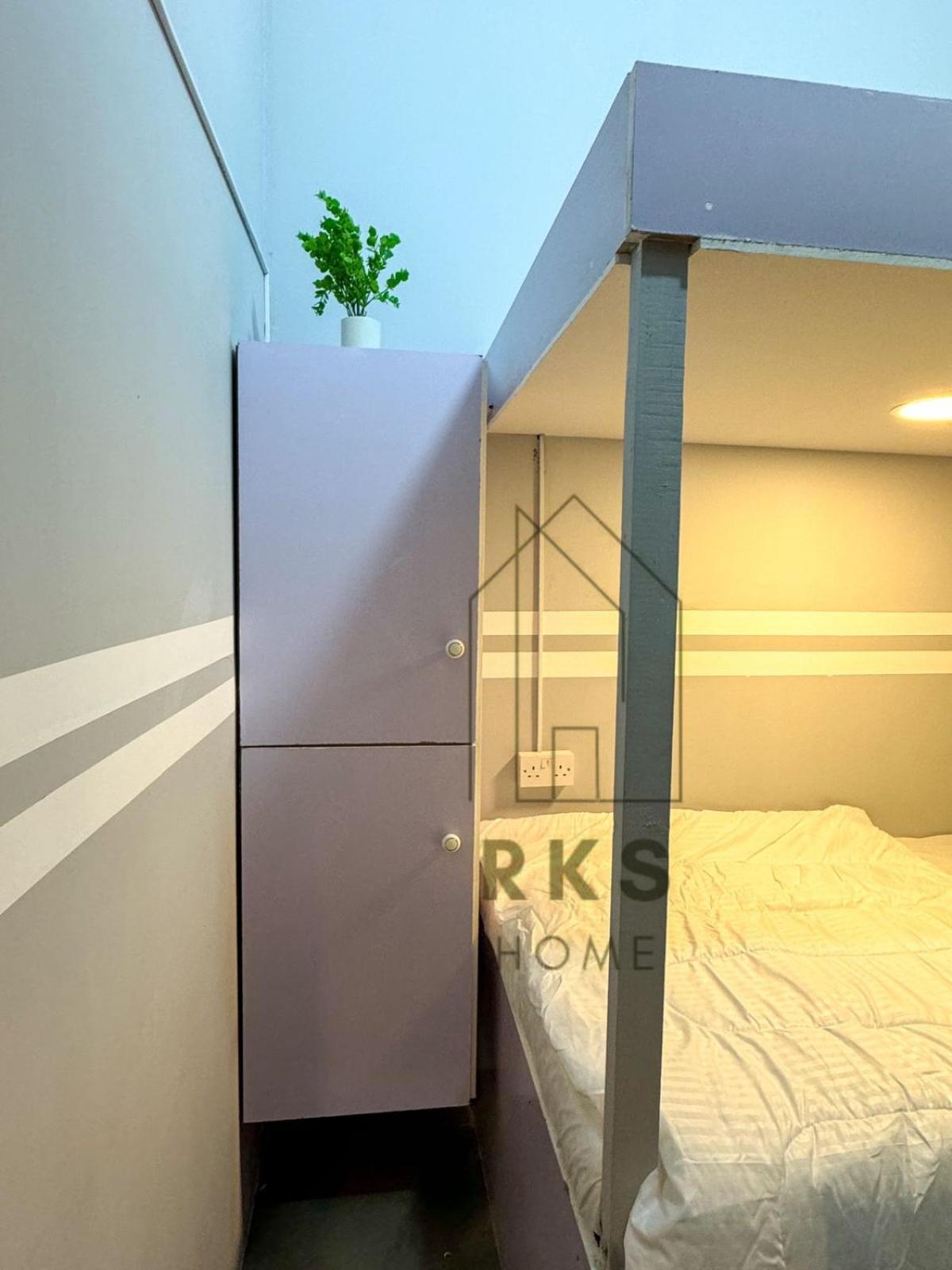 With Private Near Downtown Business Bay Accommodatie bij particulieren *